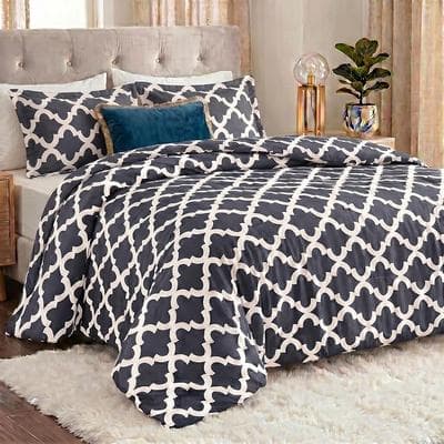 3 Pc Queen Comforter Set 1